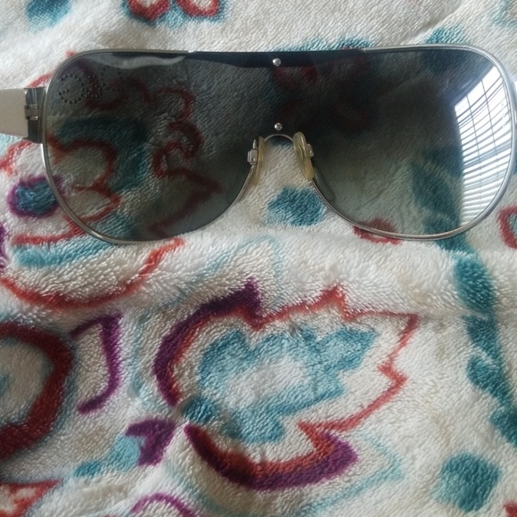 Dolce & Gabbana sunglasses - Picture 6 of 8